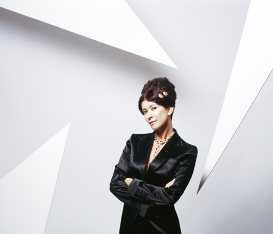olga sluttsker in kenneth jay lane